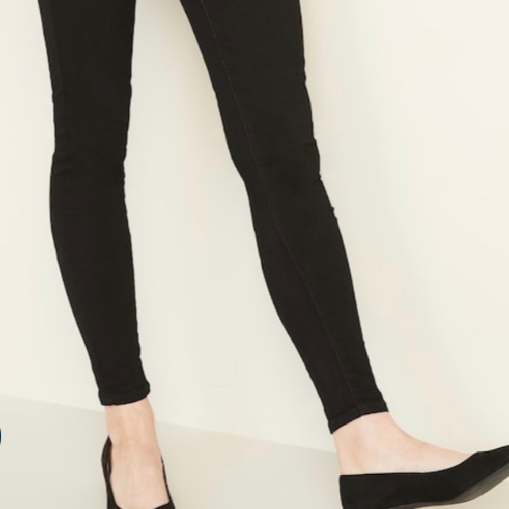 Old Navy Rockstar Mid-Rise in black